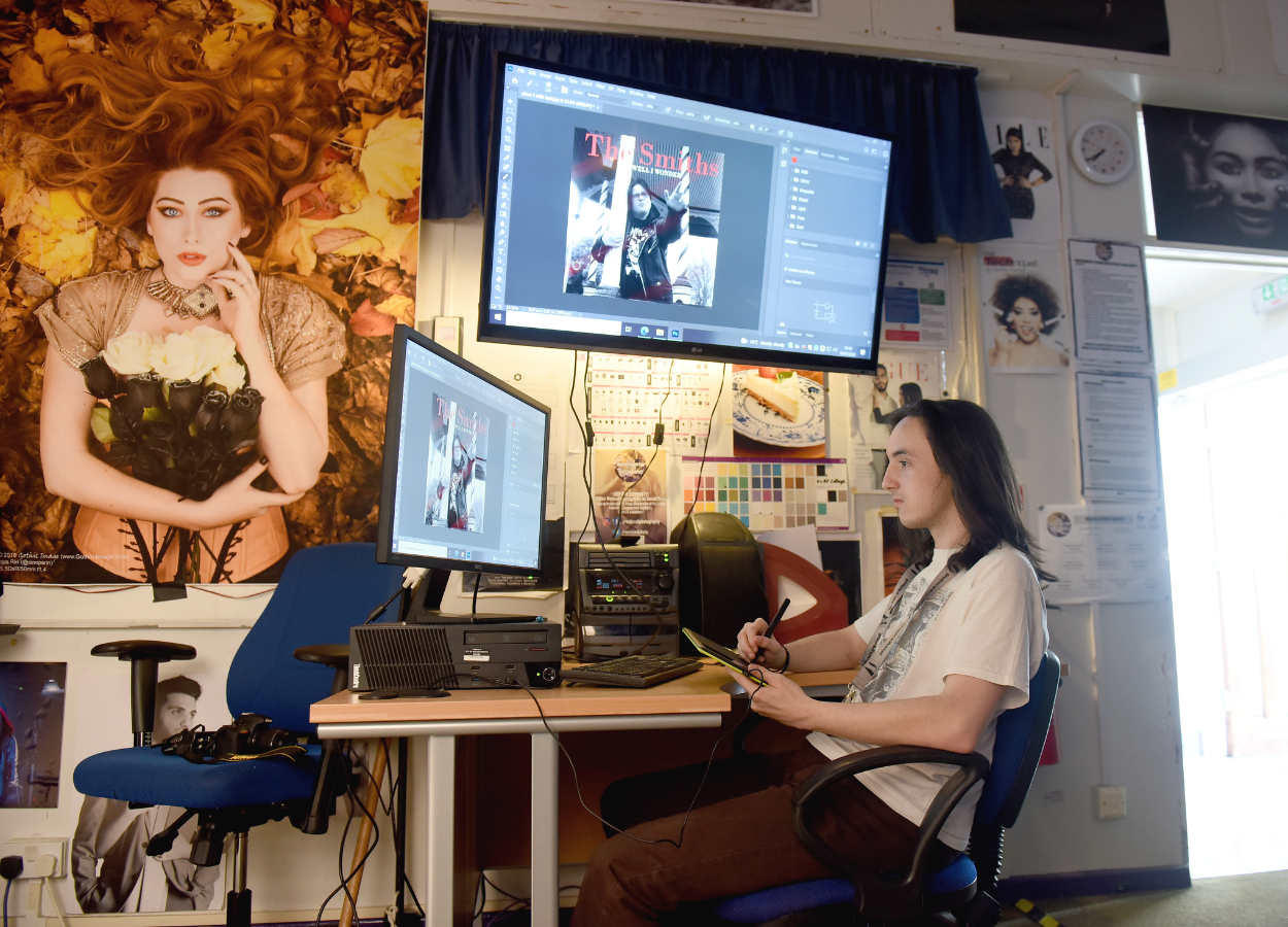 UAL Level 2 Award and Diploma in Creative Media Production and